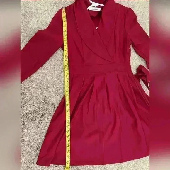 Vintage red dress with belt size s - Picture 8 of 14